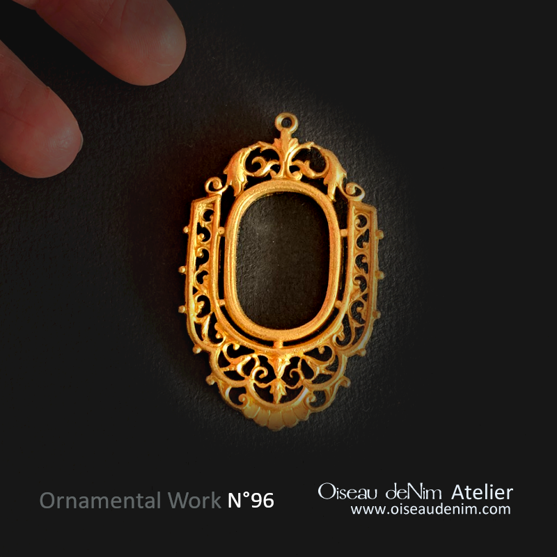 Filigree Stamping Vintage Findings No96 Oiseau deNim Miniatures